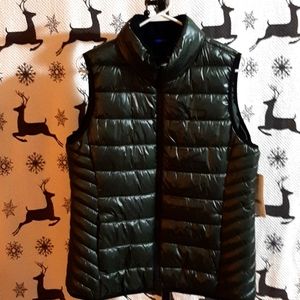 DKNY Brand New women's medium Pine Green puffer vest